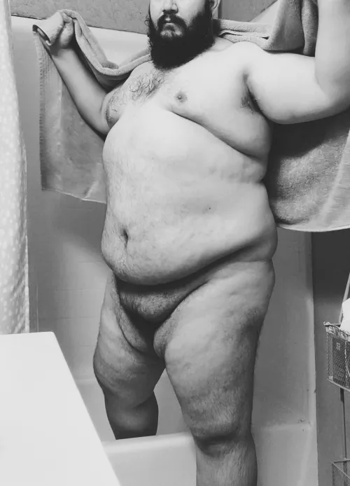 Daddybear is all clean and ready for his princess. 😈