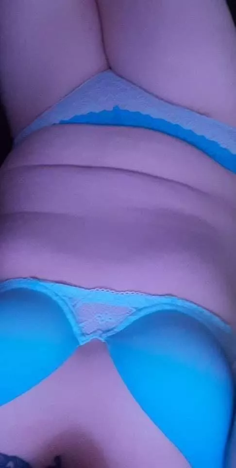 My milf body needs love too 🥵