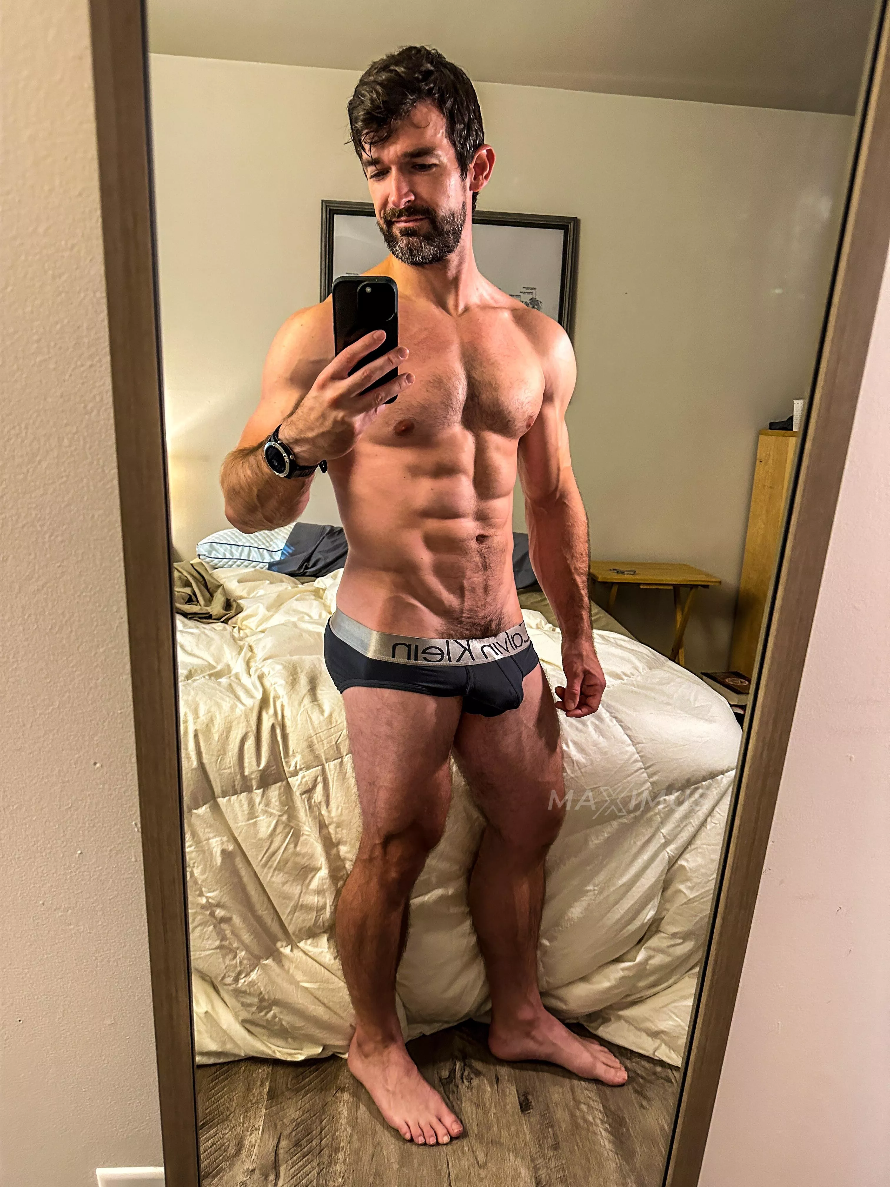 Please excuse the messy bed. (If you’d like to, you can add to the mess 😉)