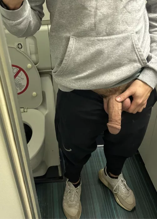 Softie high up in a plane 👀