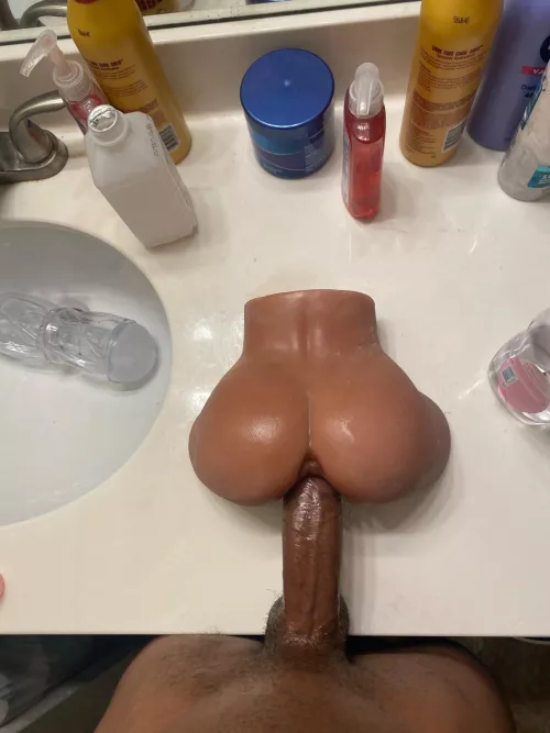 Who wanna be my bottom?