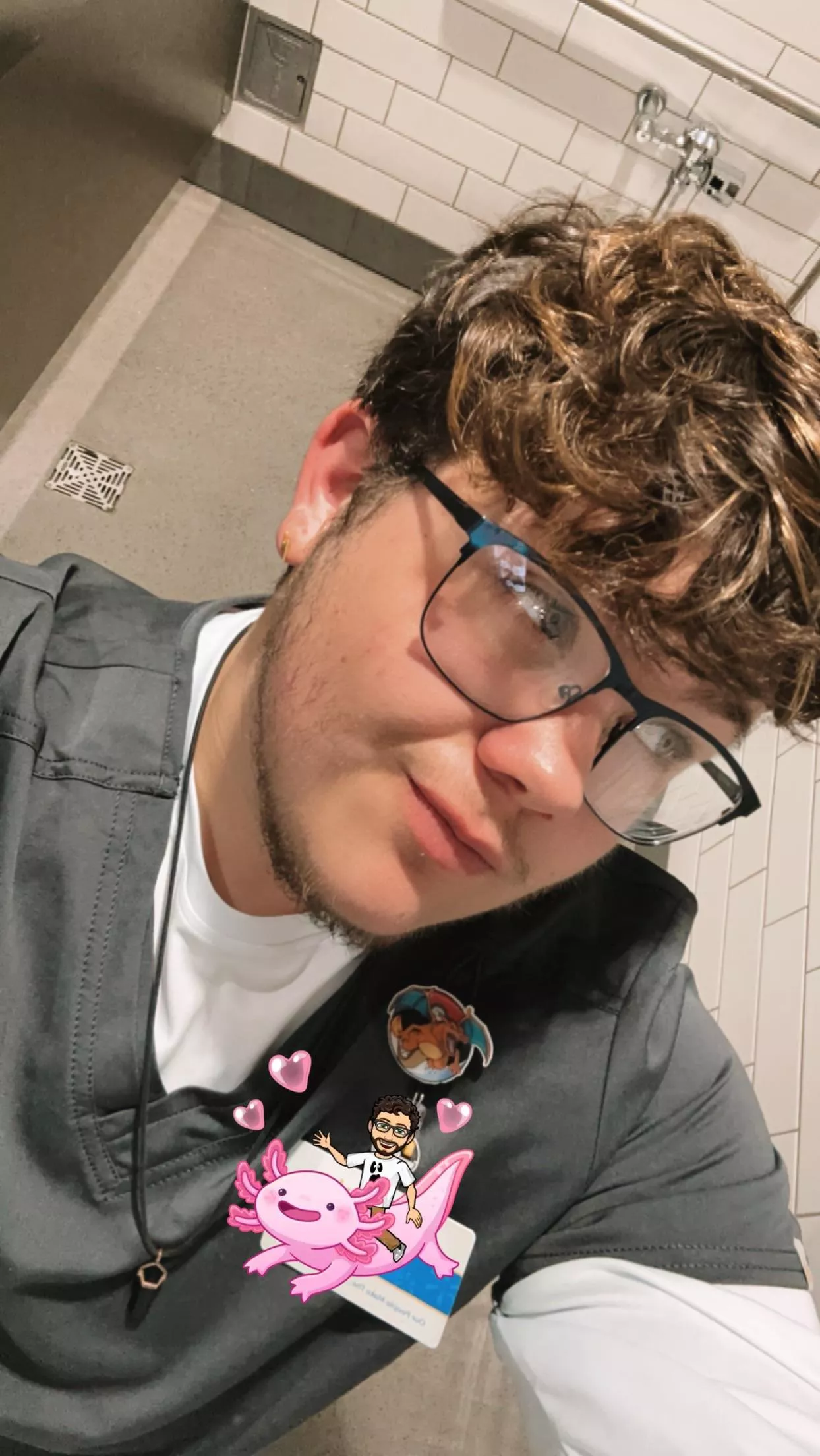 anyone wanna play games with me ? 👉🏼👈🏼🥺