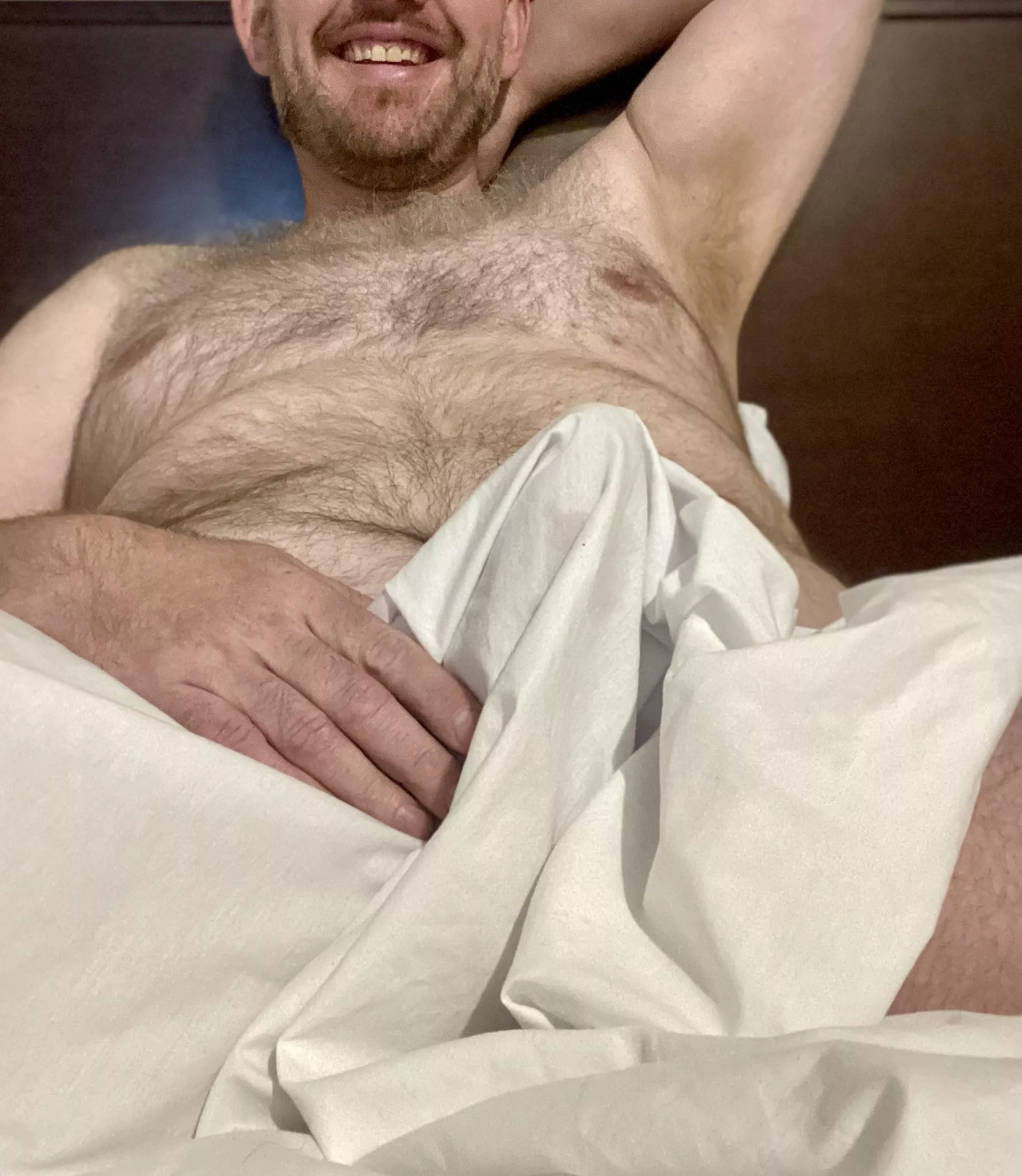 Cum have fun in my hotel room