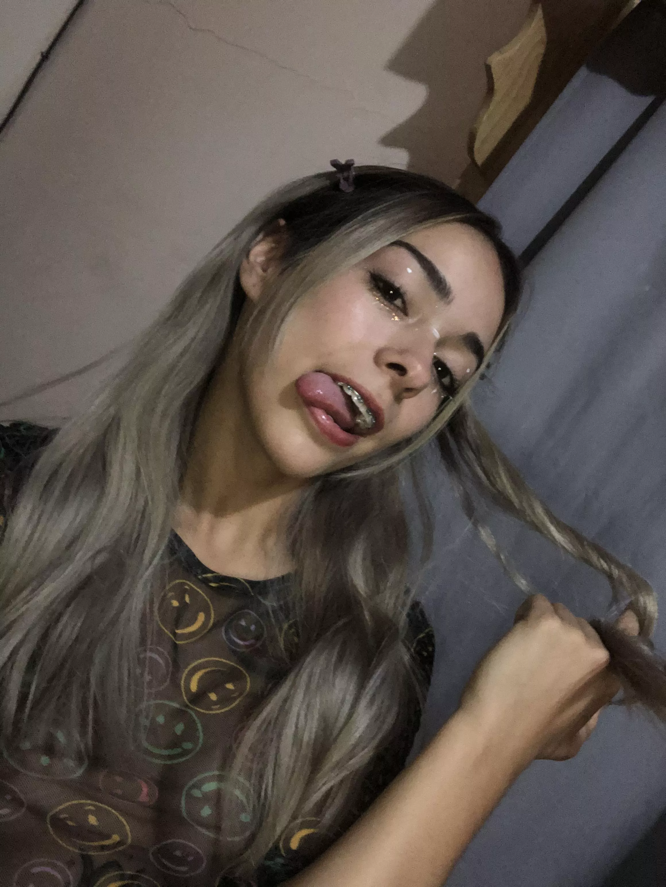 dirty blonde girlies where we attt