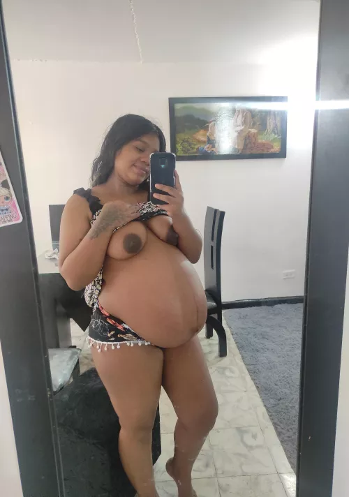 Do you like my twin belly? Snap greicysan23