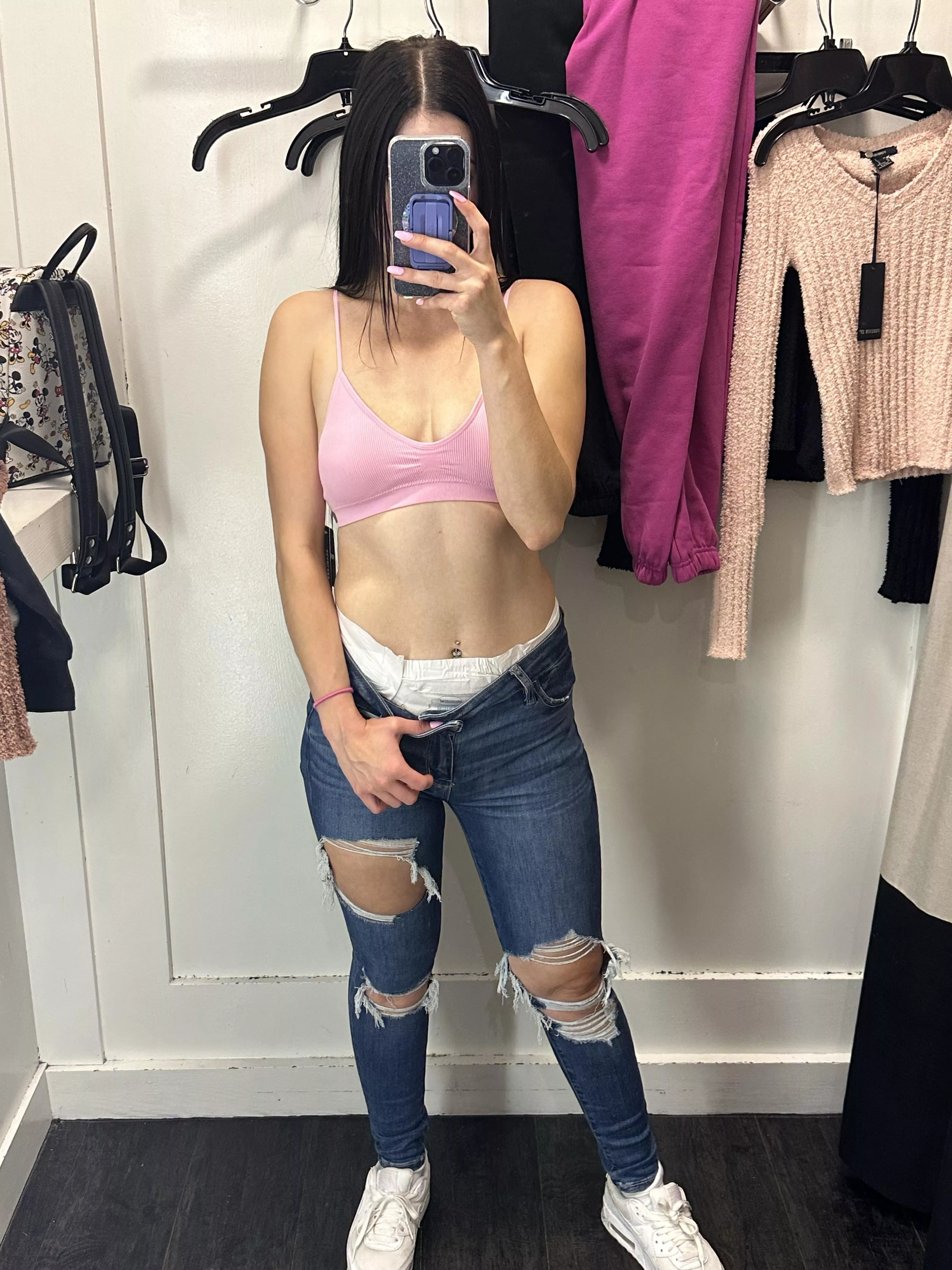 Get in loser, we’re going shopping 🛍️💗