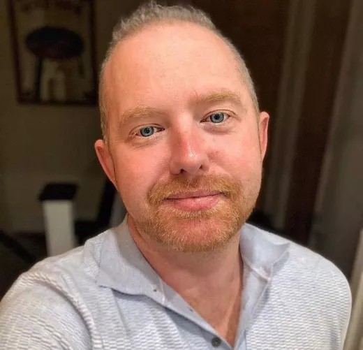 Having a red head and blue eyes. I get people say to me oh you don’t look American. How does an American look? N:B I’m not an American actually