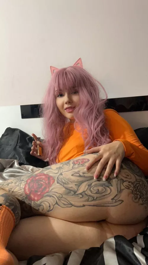 I'm hoping this tattoo makes you want to get closer to me... and I don't just mean to see it better