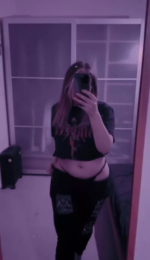 It’s comfy joggers season baby! [F]