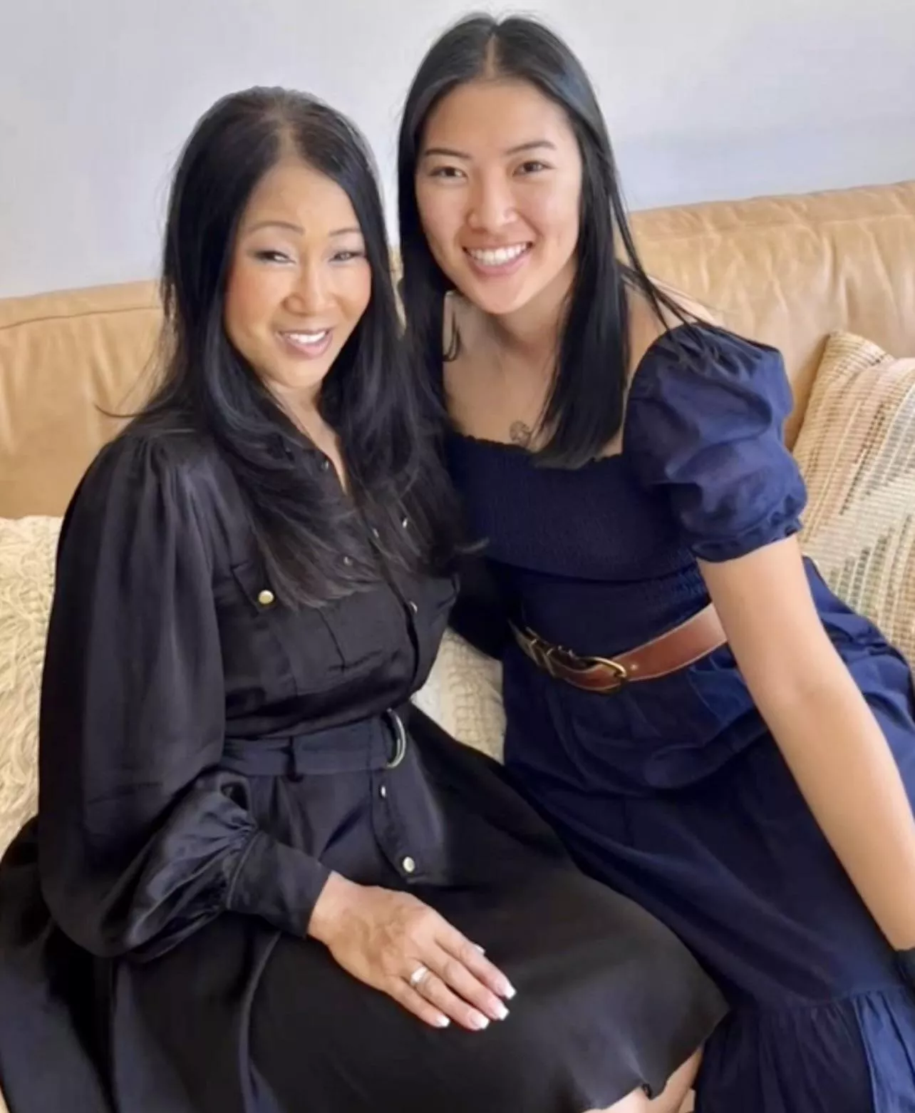 Mom (47) or daughter (22)