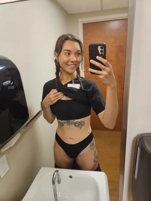 Tatted nurse who loves to take happy nudes