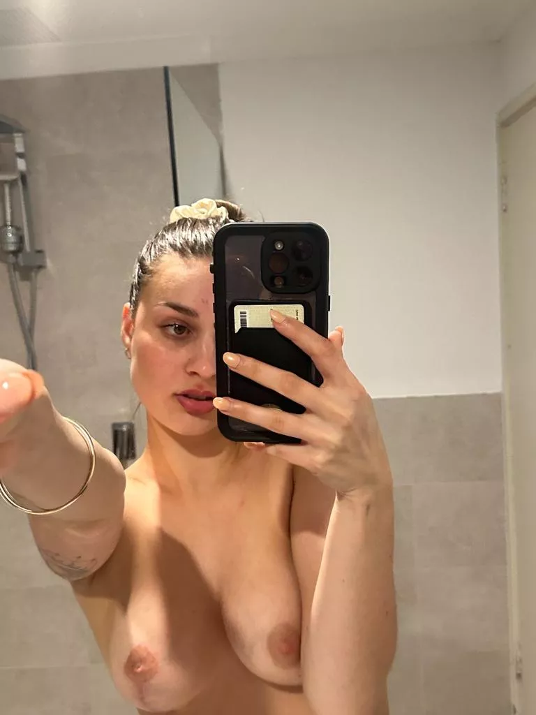 they say i won the genetic lottery...