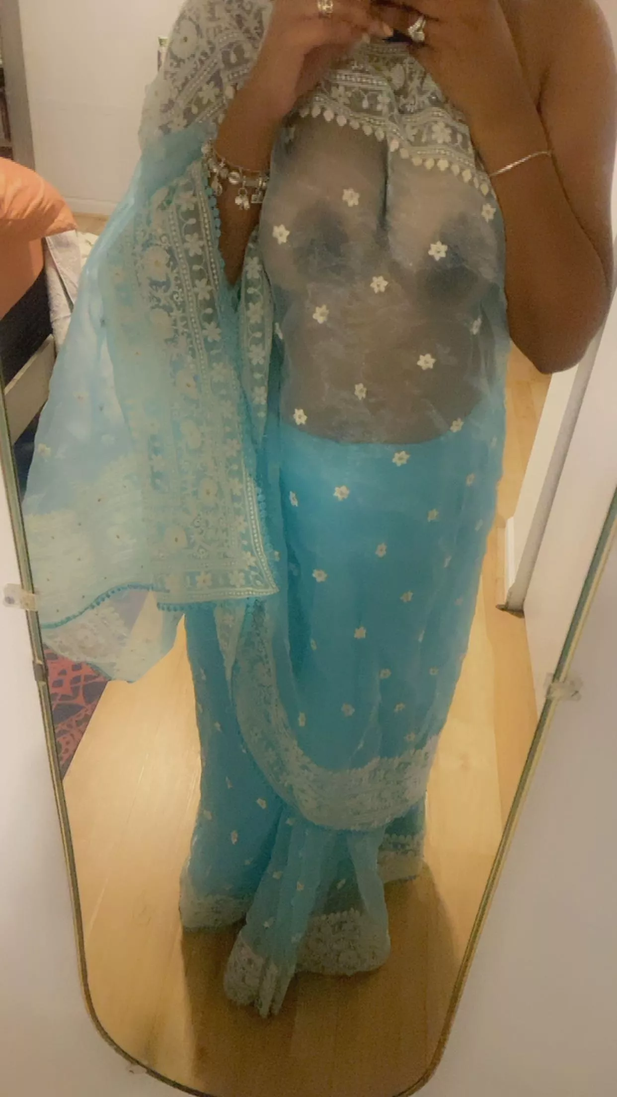 they taught me to wear it this way