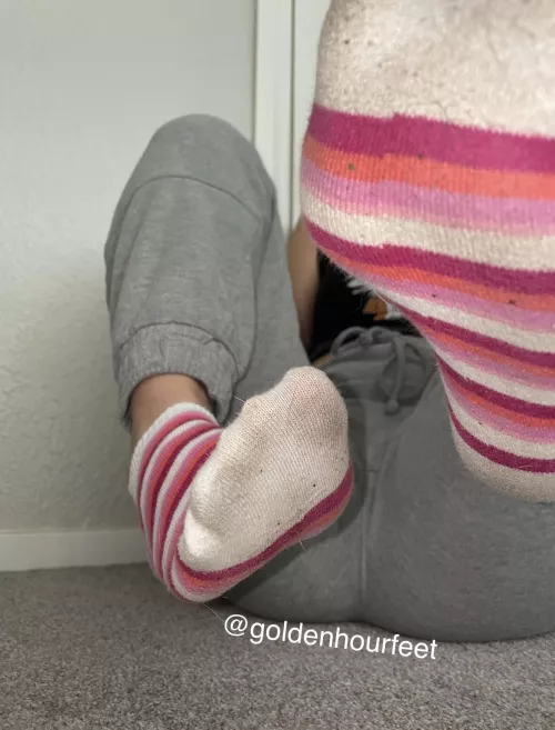 Wanna see the rest of my sock drawer? Go check my pinned post💖