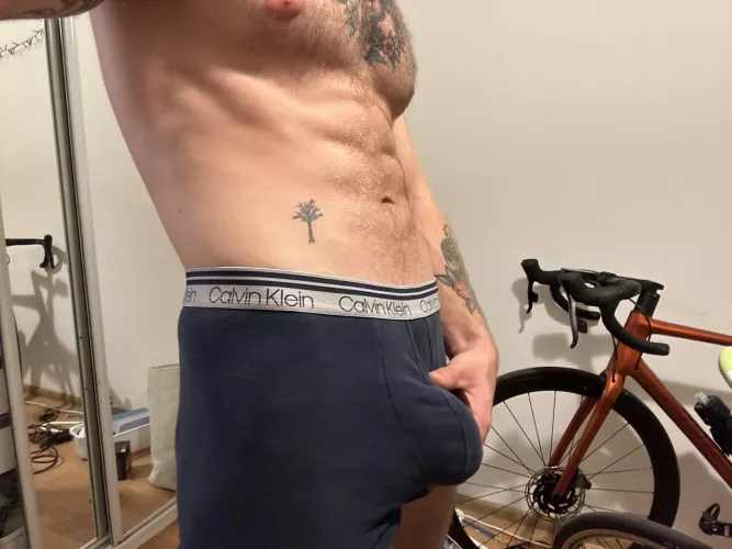 Would u turn my soft bulge into a hard cock?