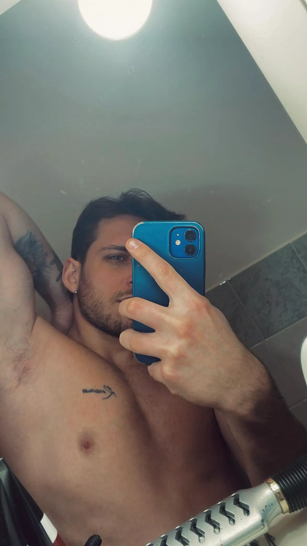 You like my armpits, I know it.