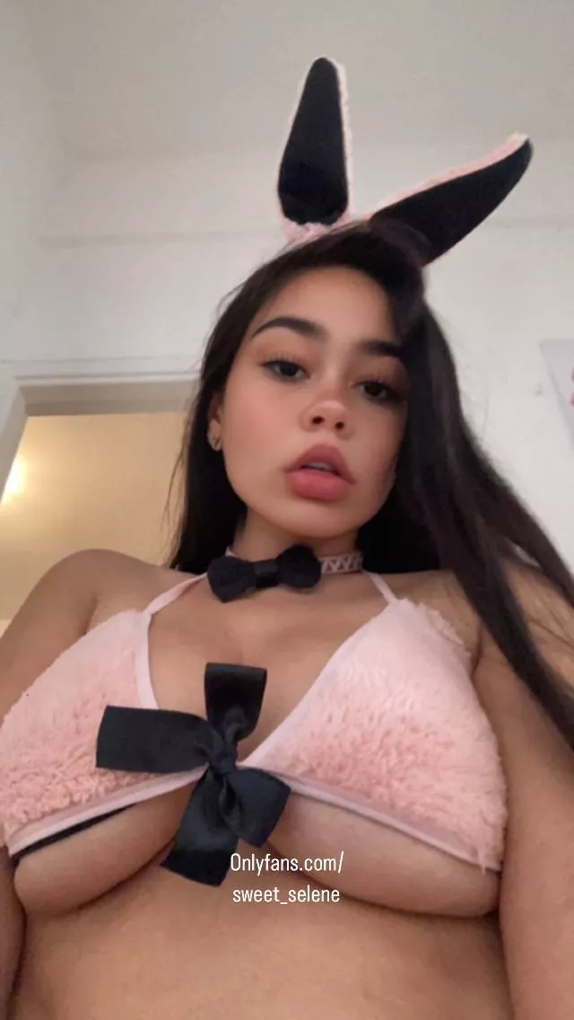 Can you put your carrot in my mouth? 😏