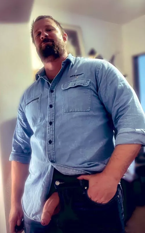 Hey Bro …. Would u mind to help your buddy out ?[35]