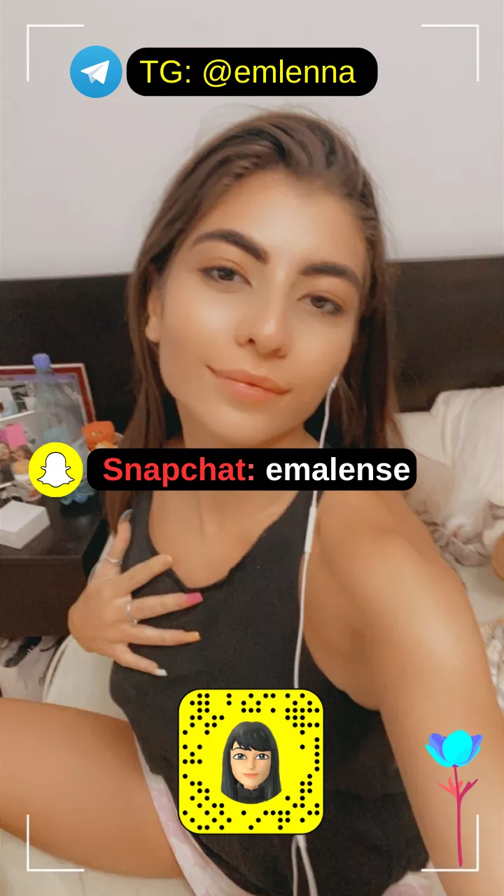 Hi, doing custom anal squirt videos!