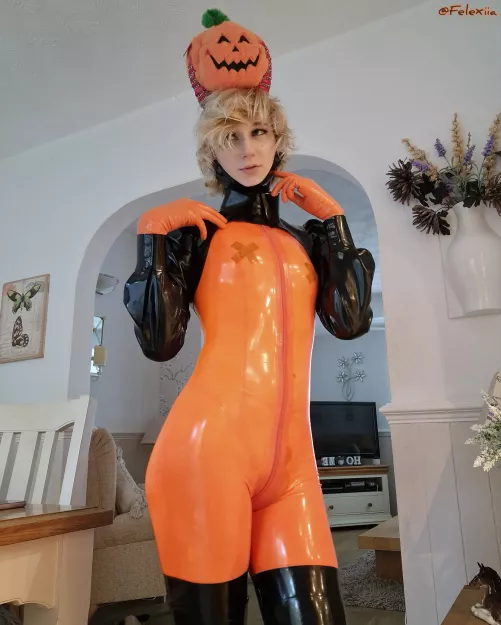 Is this an appropriate outfit for a Halloween party?~