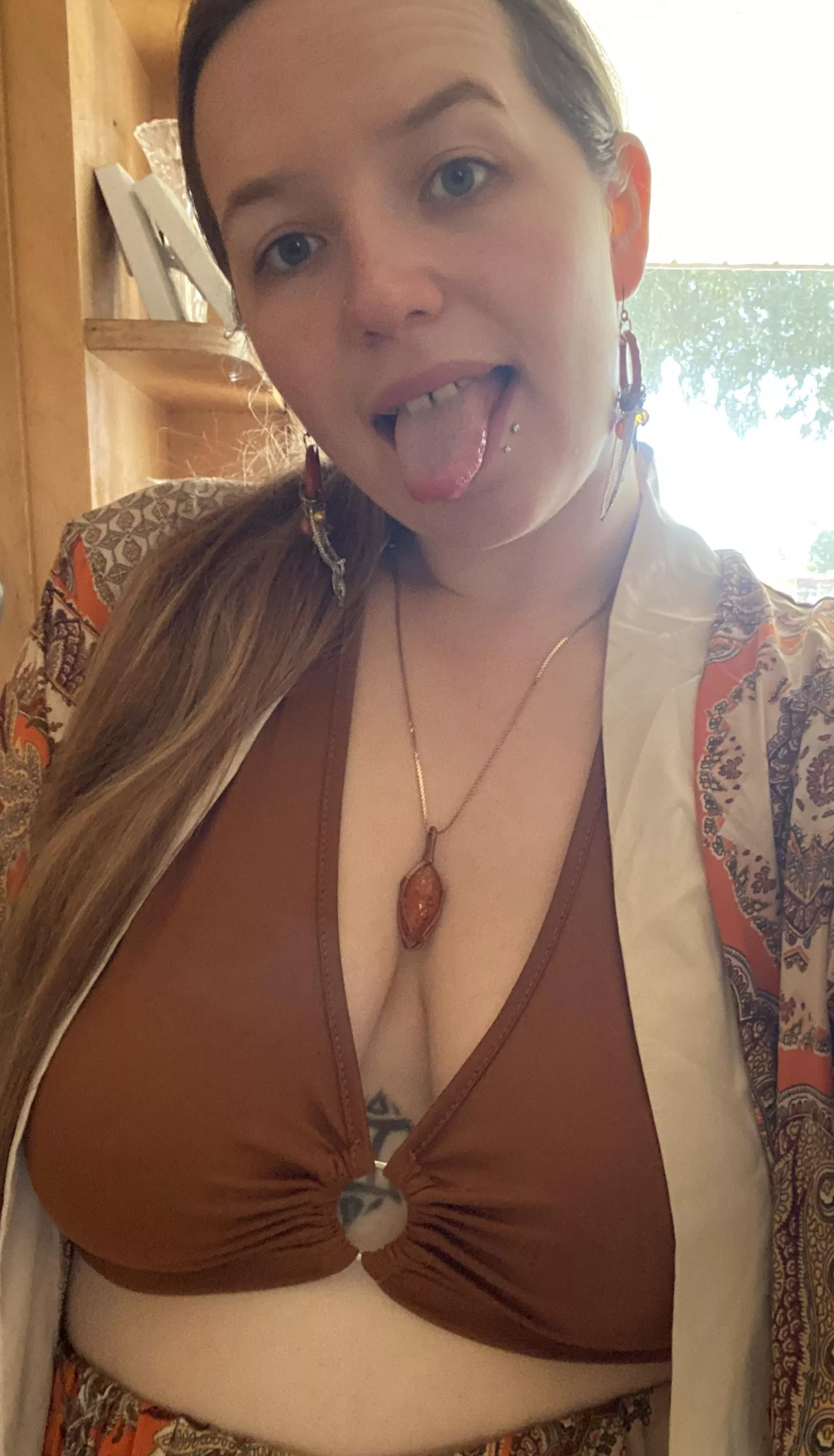Love sticking out my tongue