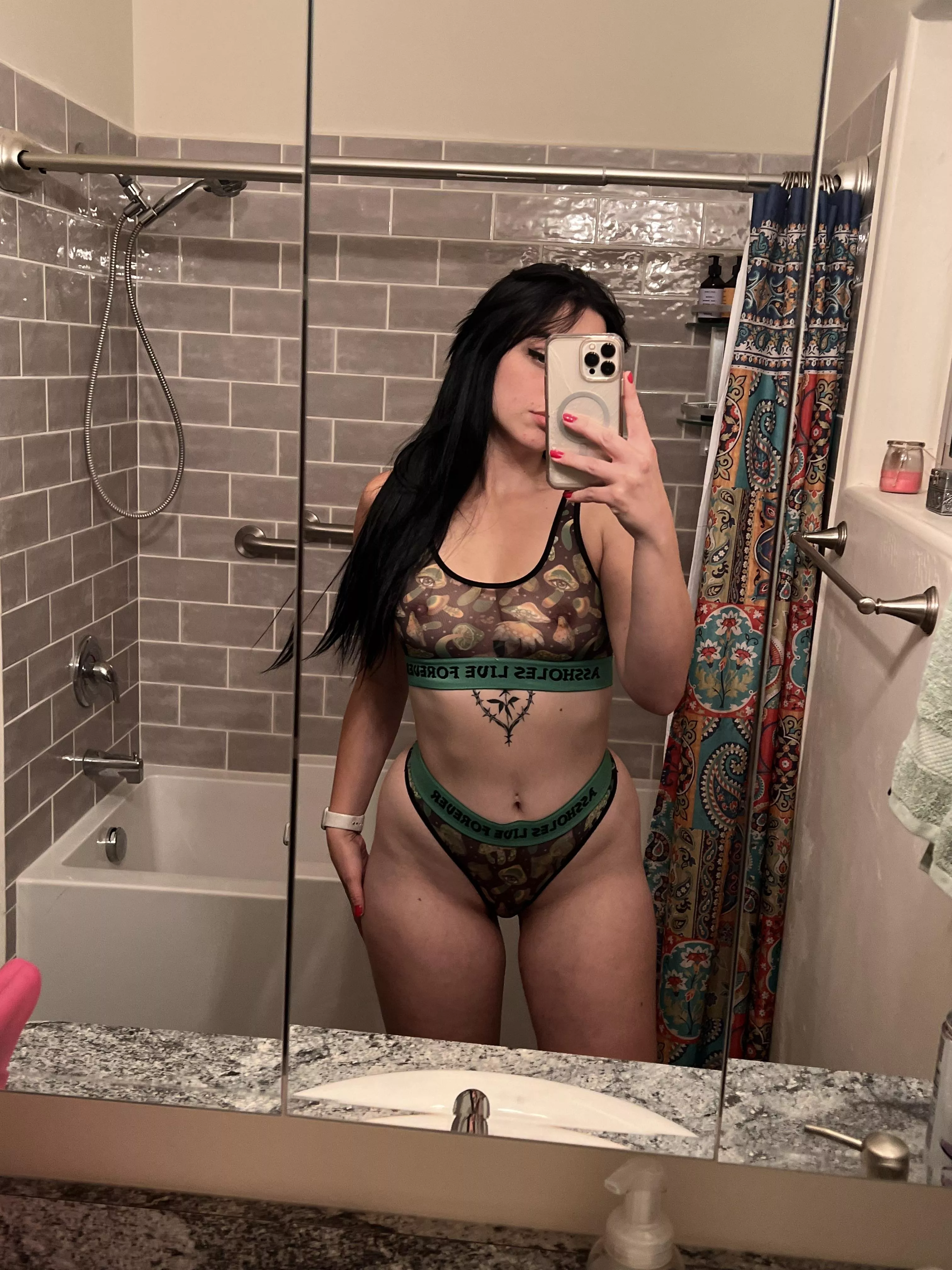 Loving these mesh sets lately