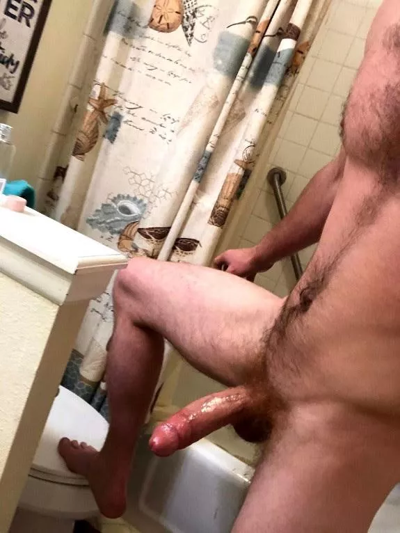 meet me in the bathroom so your girlfriend can't find us [25]