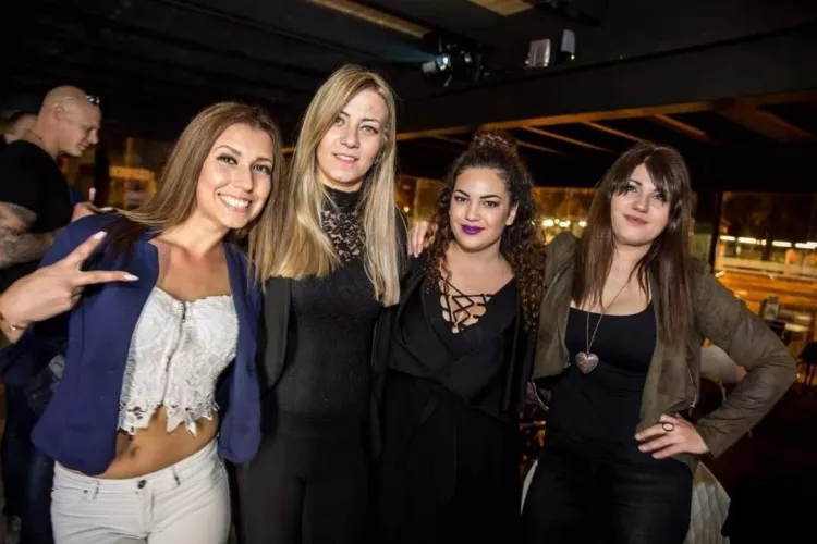 Party girls. Which would you prefer? [4]