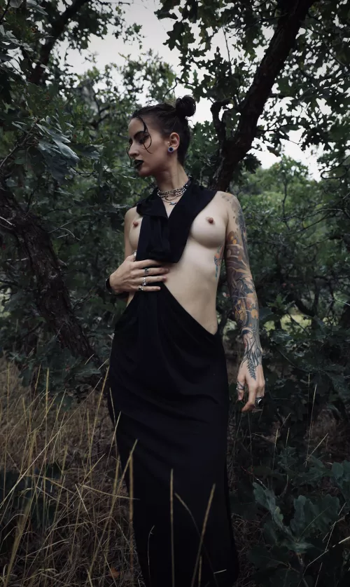 Titties on the trail