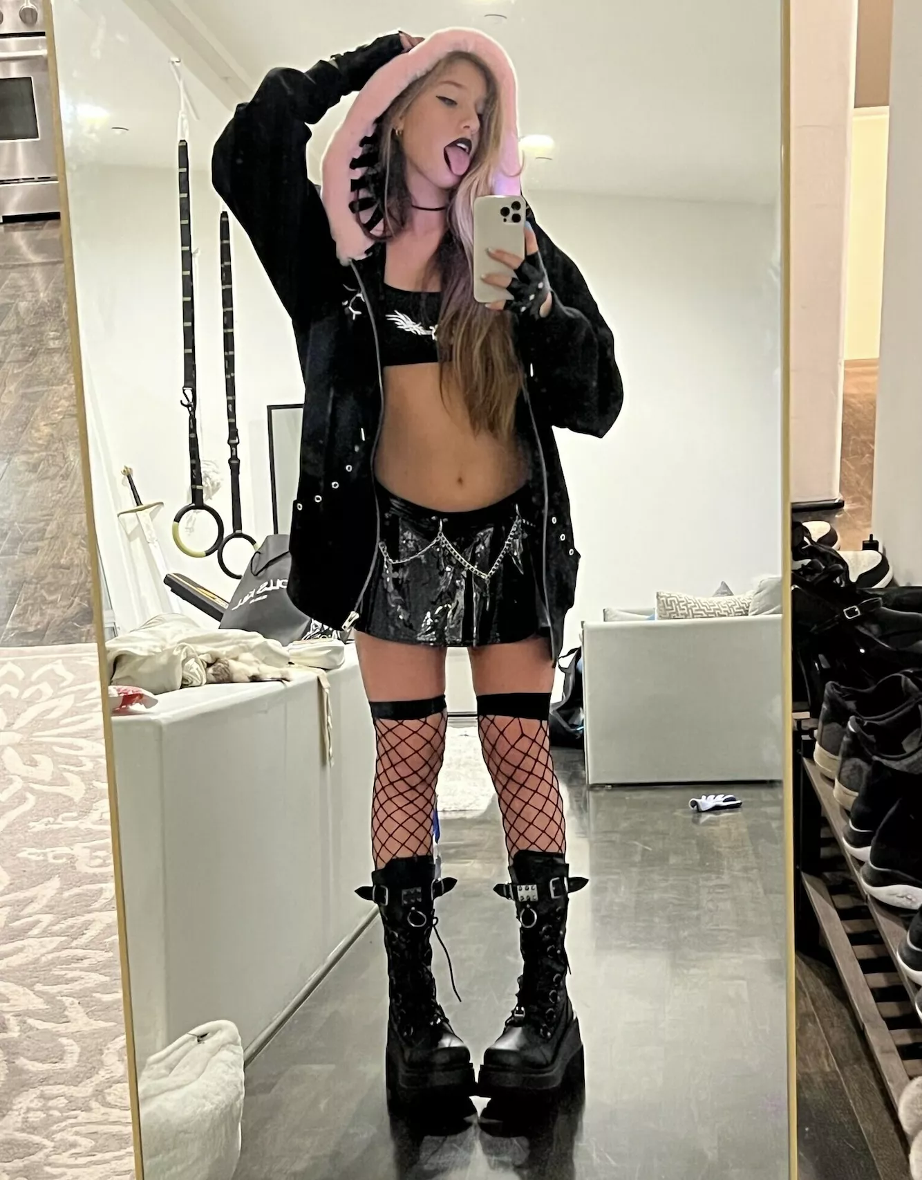 Can't wait to destroy your pathetic balls with my sharp leather boots. If you're not giving access to my bank account, i'm gonna tie you up and kick you in the balls - if thats not enough, i'm gonna stand on them with my full weight until they pop. I