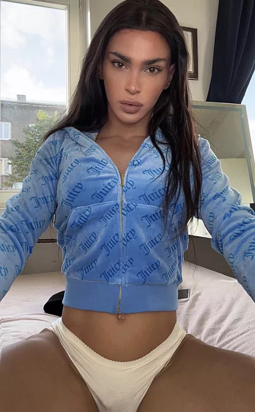 Comment if you'd put my cock into your mouth RIGHT NOW