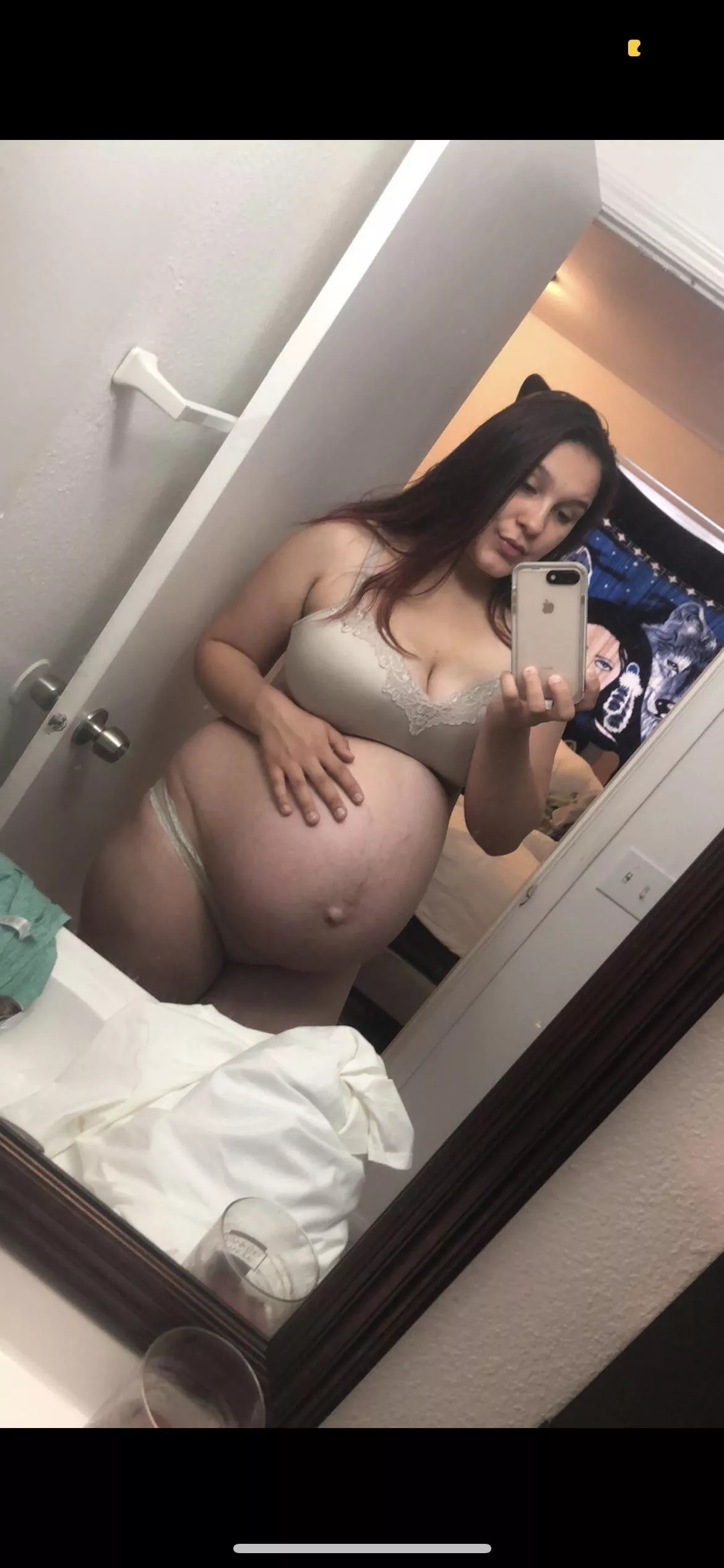 I miss how big I was!! My pussy was always soaked when I was pregnant