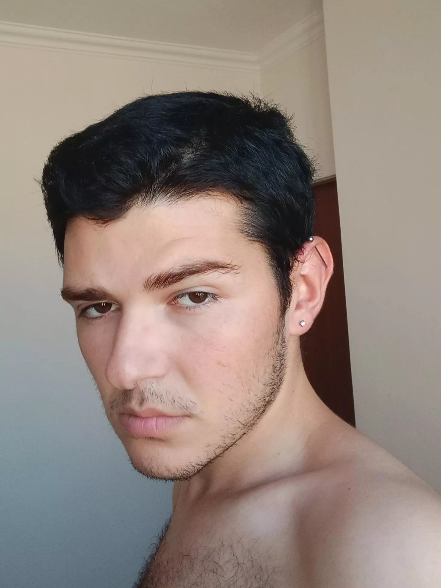 Is it okay to post a random pic with a stupid question to get attention?🤔🤭