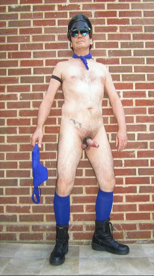 JOCK OFF TIME WHILE I WAIT FOR A RIDE HOME