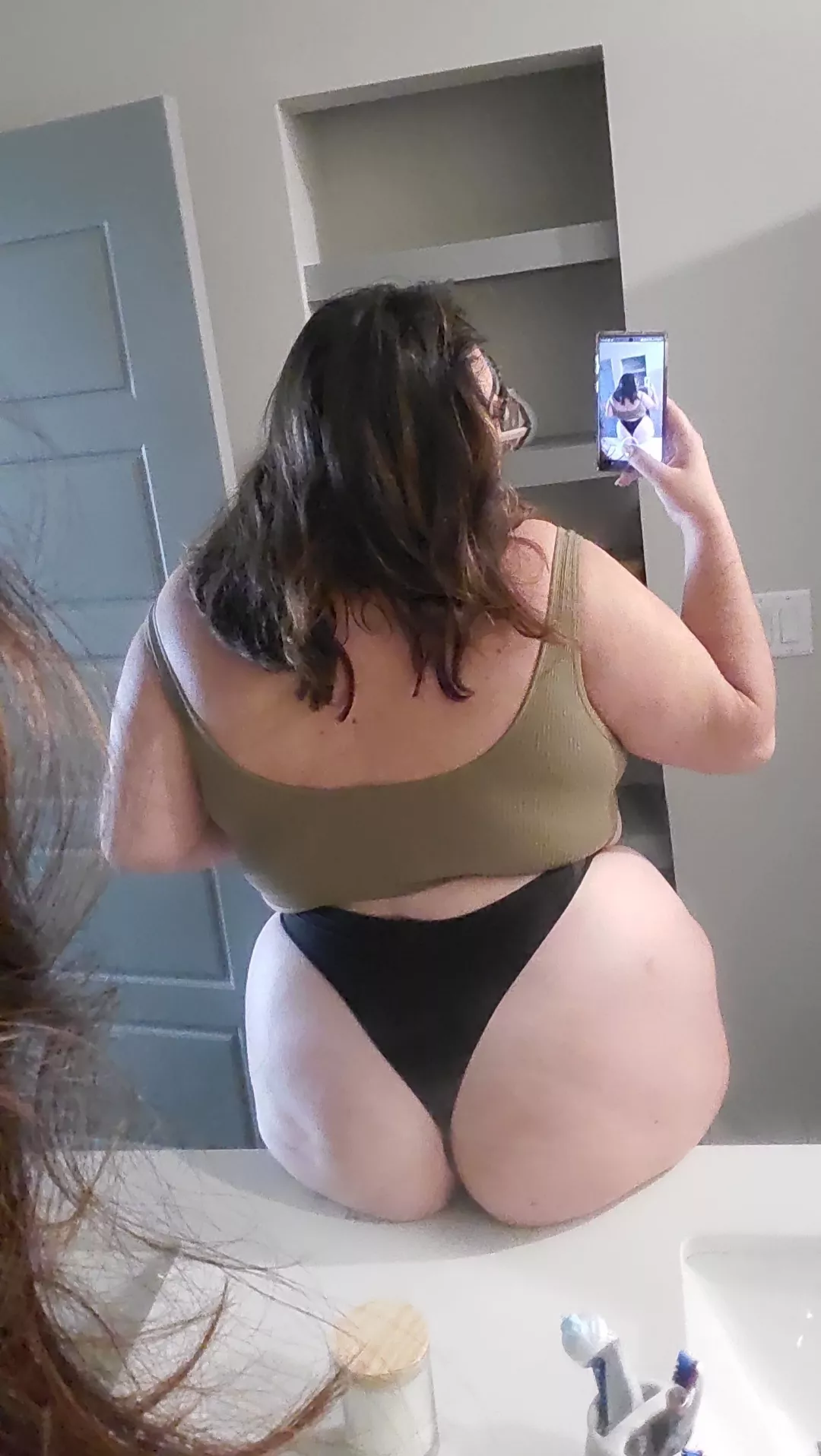 let me sit on your face 💗