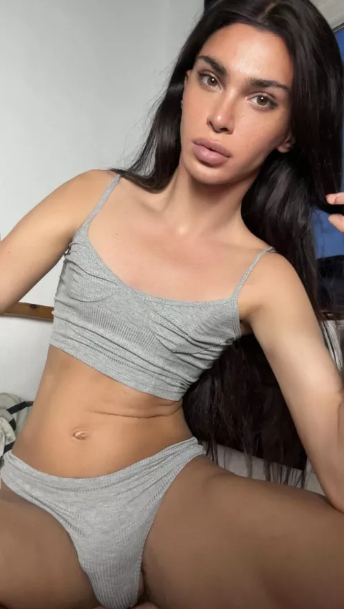 On a scale from 1-10 how would you rate my bulge? 🙊