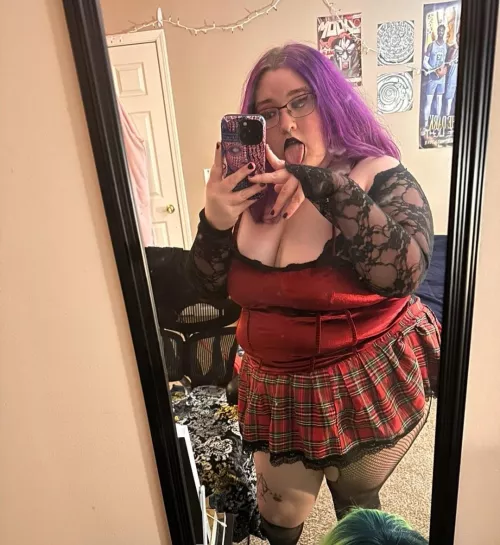 you need a BBW goth gf in your life 😍