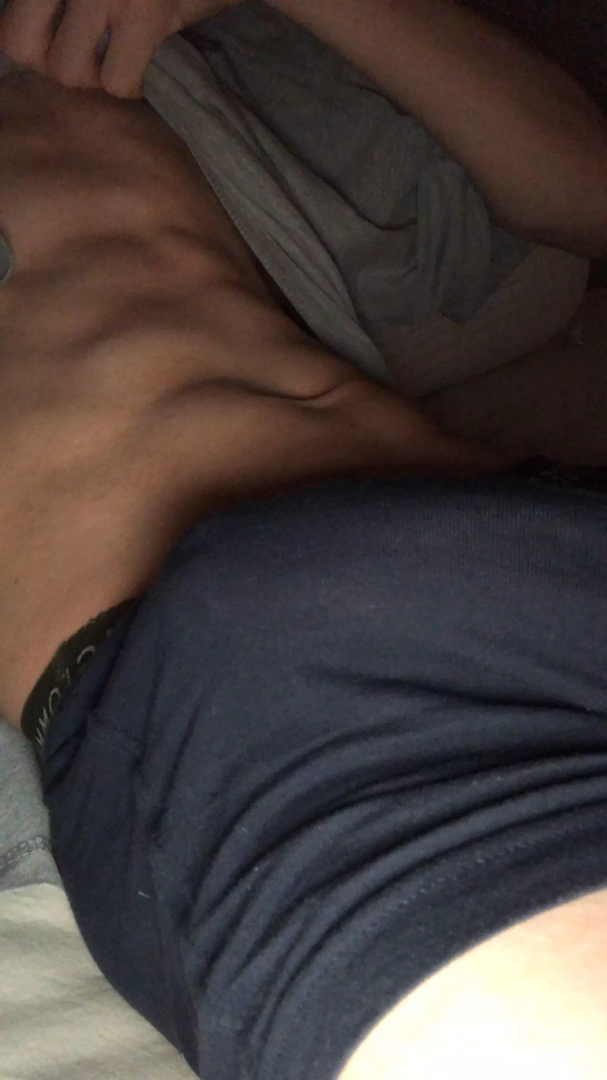 19 str8 athlete here for masc and fit bros hmu: arthurgoggles