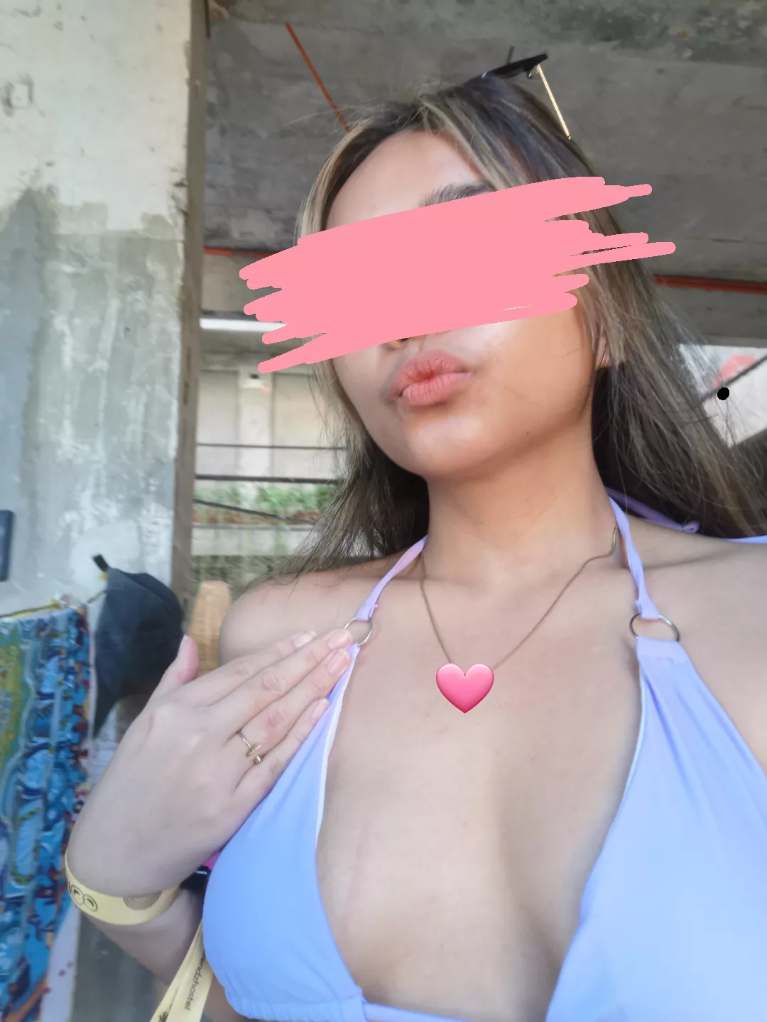 27 [f] Miss going to the beach