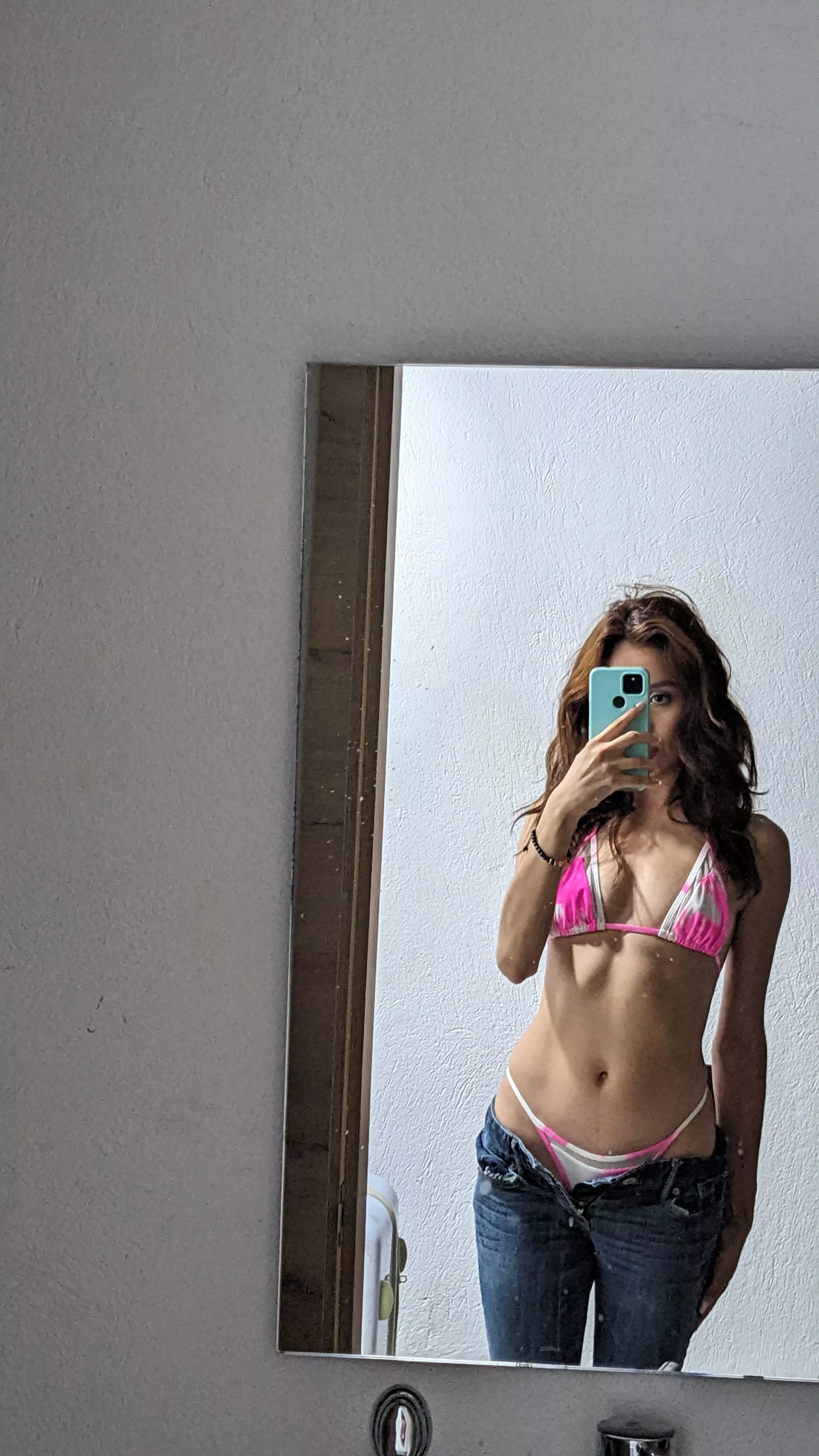 Do you like a small girl your wife?