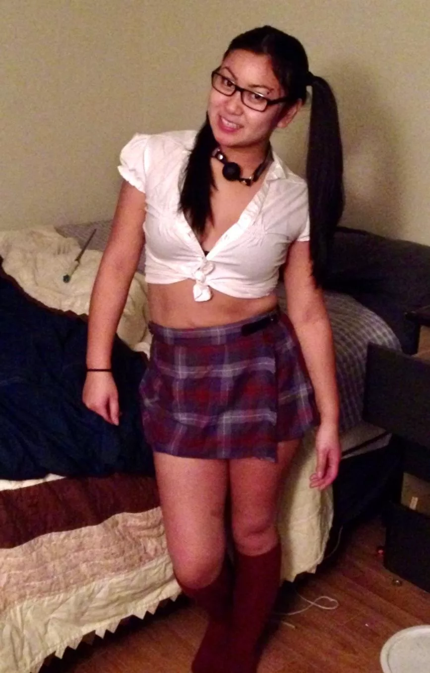 Found a pic of me in old phone first time using a gag!