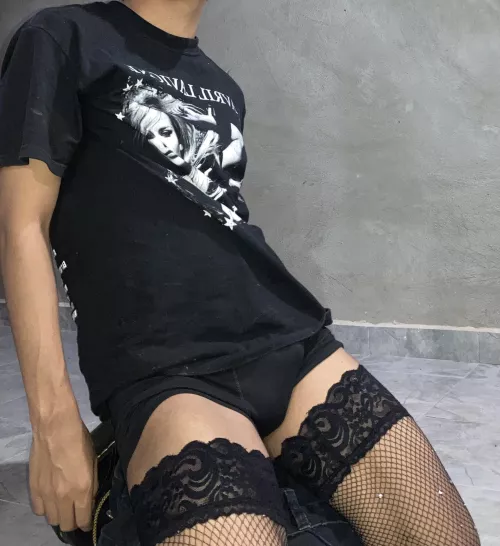 I'll open my legs when you order it. (18)