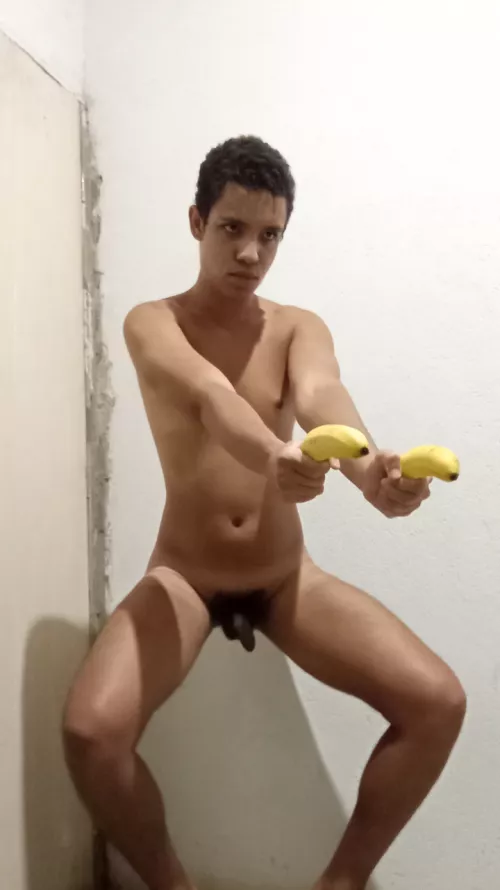 [m] rate my nude body 😂