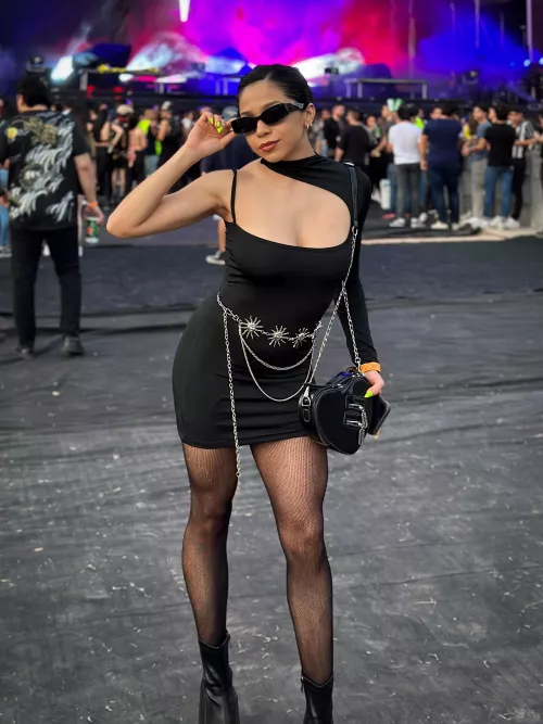 Would you approach me? and if so what would you say