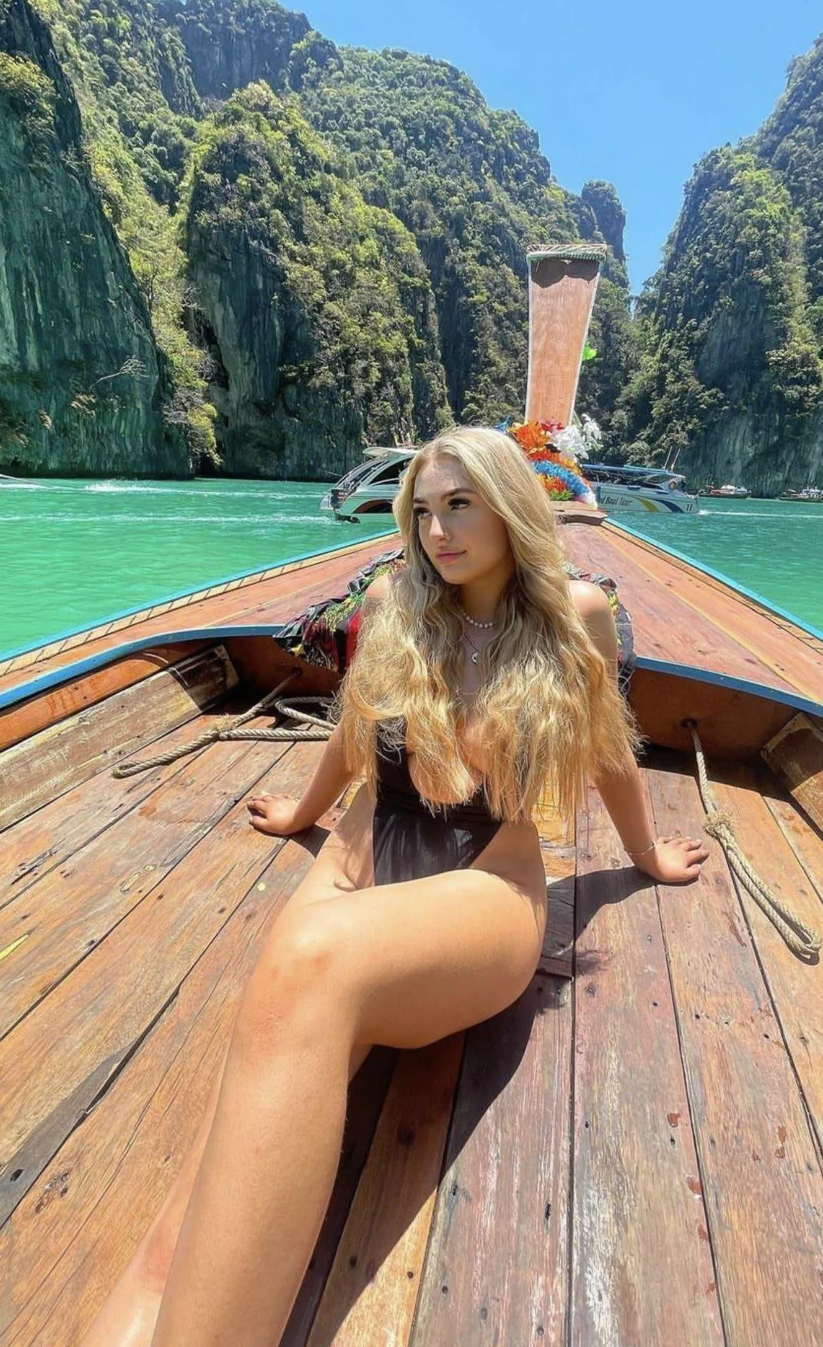 Would you hit outside on the beach?🍑