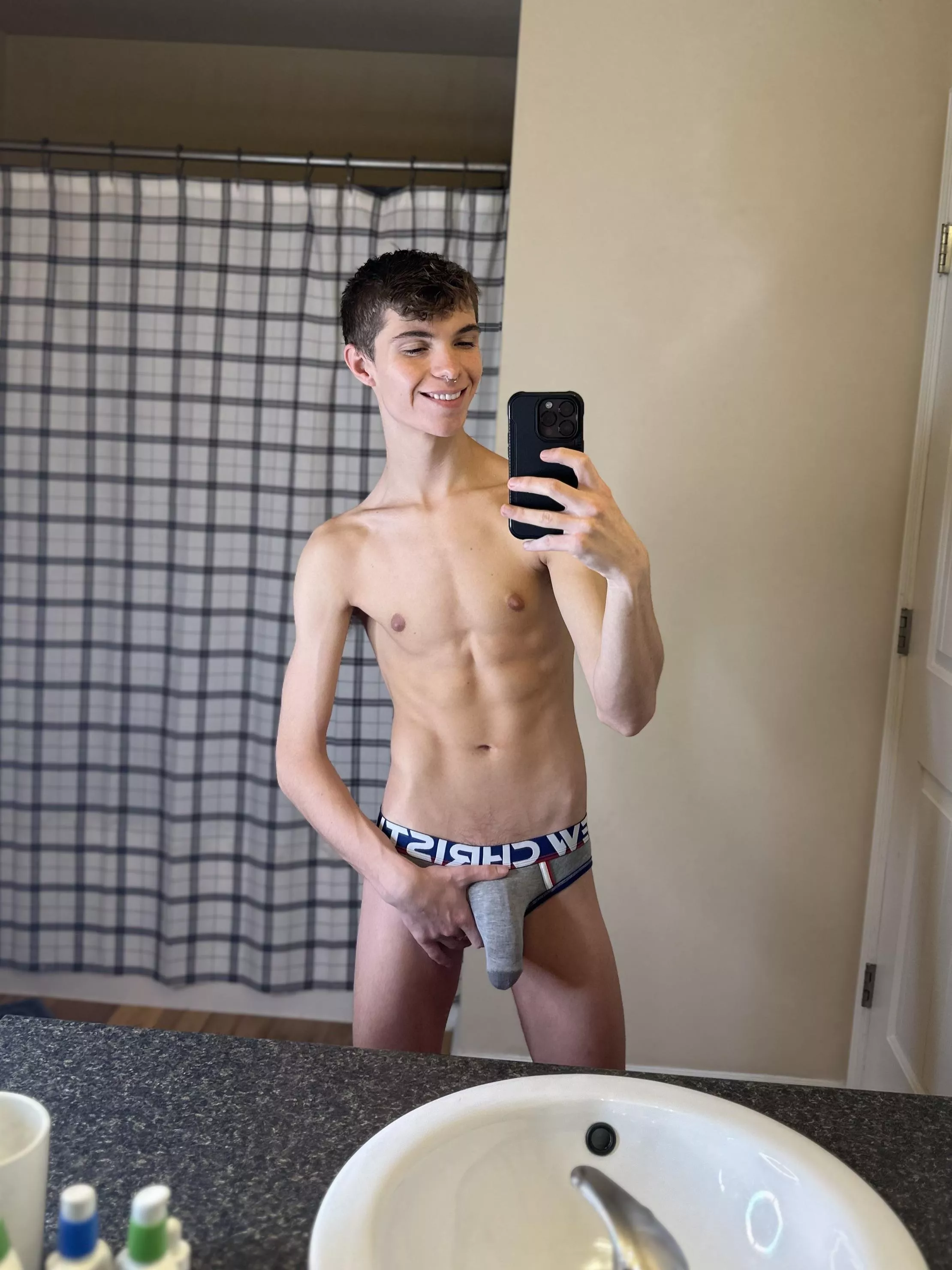 20 yo and horny, you down?