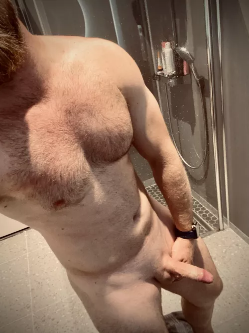 [28] need someone’s lips around my cock!