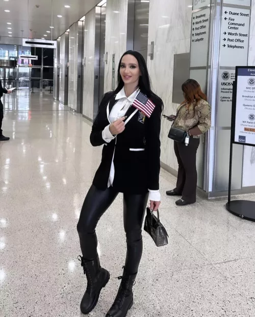 Amy Anderssen is a US citizen