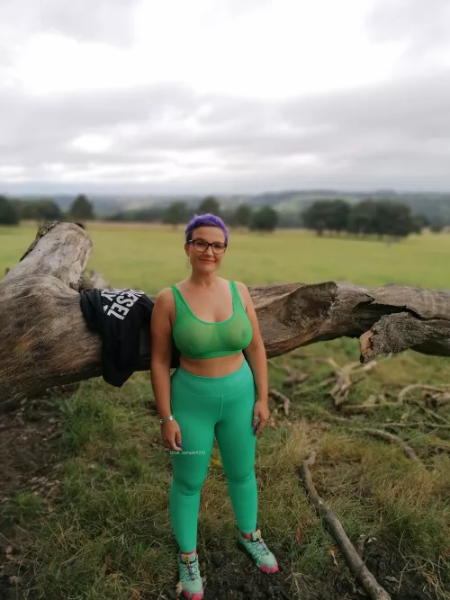 Feeling meen in green xx