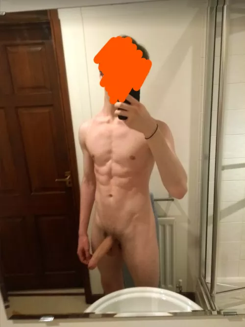 First time posting my body on the internet... please be gentle lol